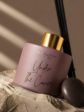 Revolution-UnderThe Covers Reed Diffuser-Warm&Floral Pink Peppercorn&Patchouli